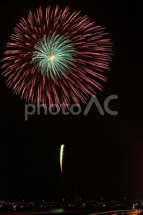 打ち上げ花火　夏の風物詩　#7 花火,花火大会,打ち上げ花火の写真素材