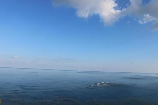 沖縄の海と空 沖縄の海と空の写真