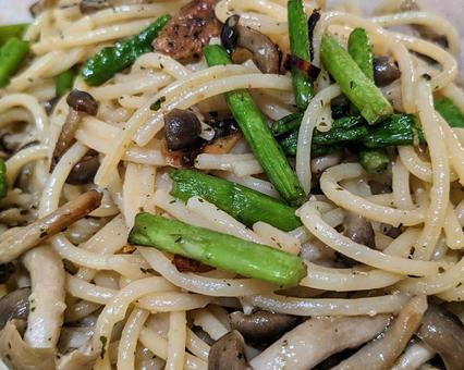 きのことアスパラのパスタ きのことアスパラのパスタ パスタ,料理,ごはんの写真素材