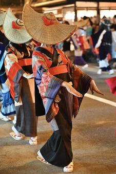 《西馬音内盆踊り》秋田県雄勝郡羽後町 西馬音内盆踊り,西馬音内の盆踊り,羽後町の写真素材