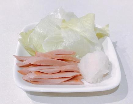 ソーセージサラダ ソーセージサラダ,ソーセージ,大根おろしの写真素材