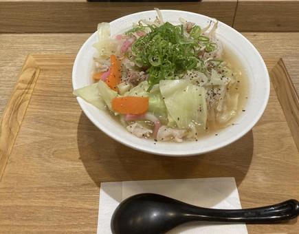 野菜たっぷり中華そばの写真