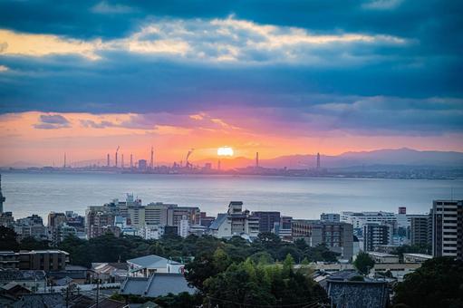 大分県　大分市の朝の風景 大分県,大分市,朝の写真素材