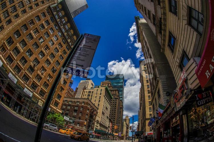 ニューヨーク街並みの上空視点 ニューヨーク,上空視点,青空の写真素材
