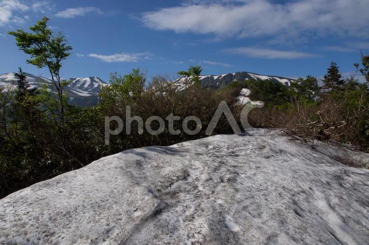 残雪の加賀禅定道 白山,加賀禅定道,雪の写真素材