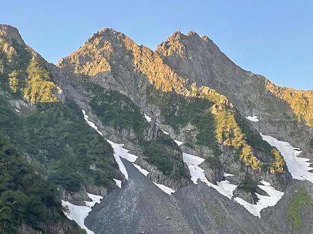 涸沢からの展望 13 涸沢からの展望 13 朝焼け,山,前穂高岳の写真素材