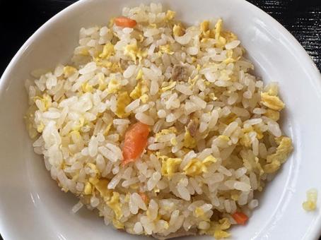 半チャーハン 半チャーハン チャーハン,半チャーハン,炒飯の写真素材