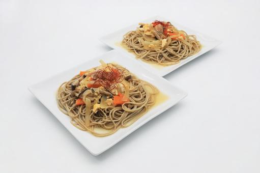 親子そばパスタ 親子そばパスタ そばパスタ,そば,蕎麦の写真素材