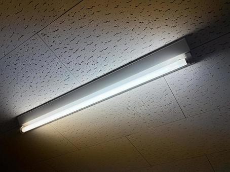 直管蛍光灯 一灯型 01 直管蛍光灯 一灯型 01 蛍光灯,蛍光管,蛍光ランプの写真素材