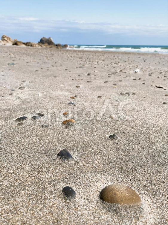 砂浜の向こうは海 砂浜,海,綺麗の写真素材