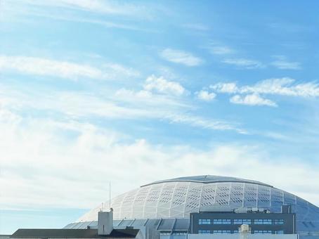 バンテリンドームのある風景 バンテリンドームのある風景 空,バンテリンドーム,晴れの写真素材