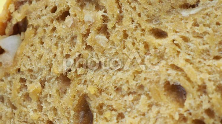 自家製・全粒粉食パン（アップル＆レモン） 全粒粉,食パン,自家製の写真素材