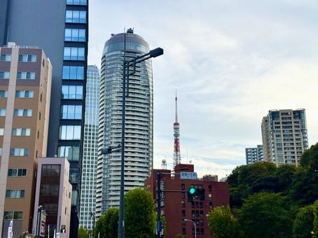 愛宕一丁目交差点より東京タワー 愛宕一丁目交差点より東京タワーの写真