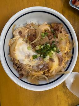 丼もの 丼もの 牛,肉,玉ねぎの写真素材