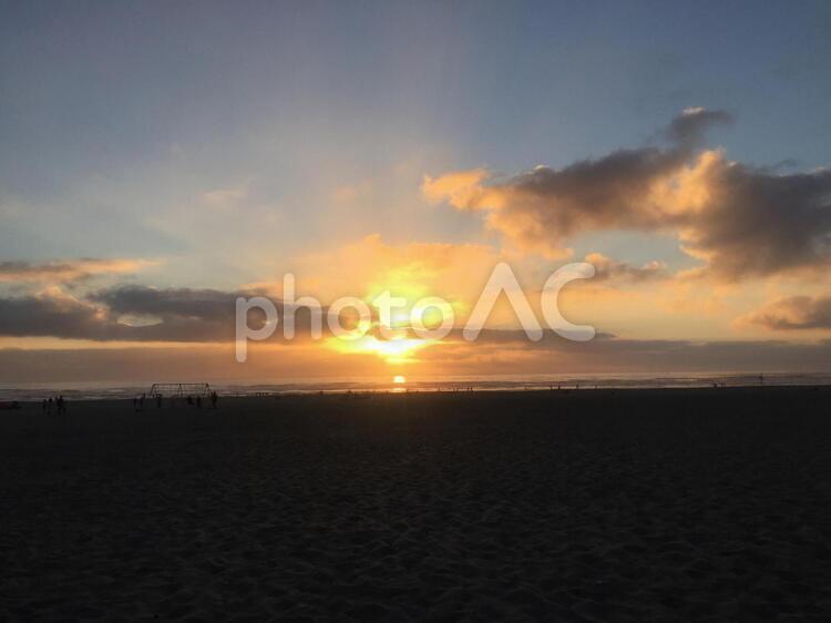 夕暮れの海 夕日,夕陽,夕焼けの写真素材