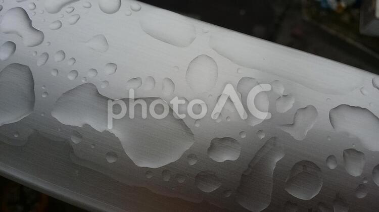 雨上がりの手すりの水滴2 雨,雨上がり,手すりの写真素材