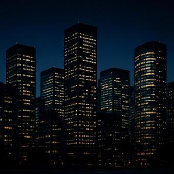 高層ビルの夜景 高層ビルの夜景の写真