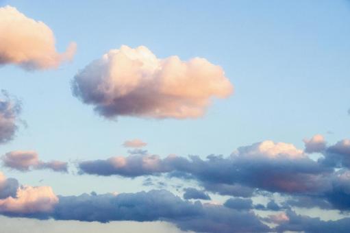 春の雲 春の雲の写真