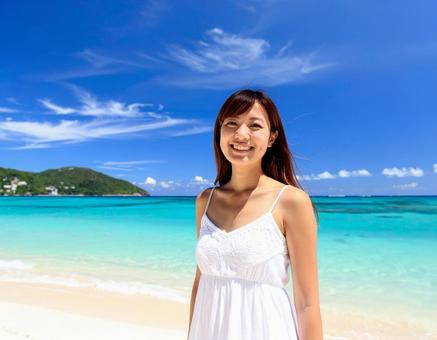夏空と海辺の彼女 夏空と海辺の彼女の写真
