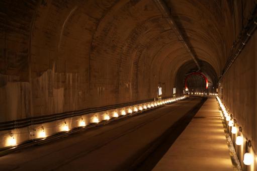 水力発電所の坑道跡 水力発電所の坑道跡の写真