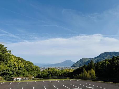大自然と桜島と駐車場と 大自然と桜島と駐車場と 桜島,自然,風景の写真素材