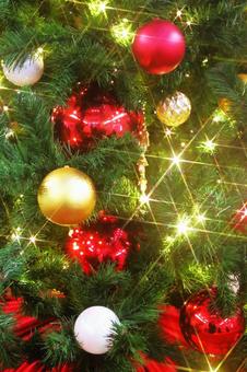 クリスマス用の背景素材 クリスマスツリー,夜,イルミネーションの写真素材