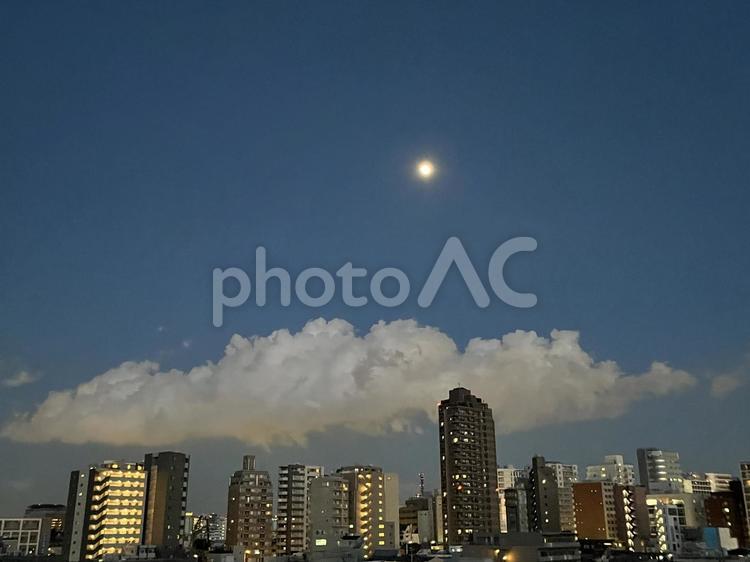 東京の夕暮れ 夜景,夕暮れ,ビルの写真素材