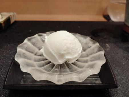 鮨屋のミルクジェラート 鮨屋のミルクジェラートの写真