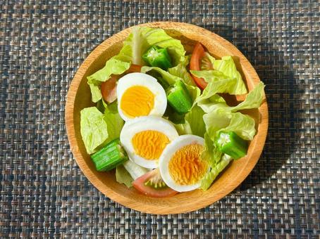 Healthy salad full of vegetables photographed from above (side view), JPG Healthy salad full of vegetables photographed from above (side view), JPG