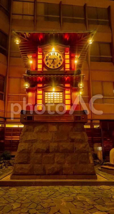坊っちゃんカラクリ時計の夜景 坊っちゃんカラクリ時計,松山市,愛媛県の写真素材