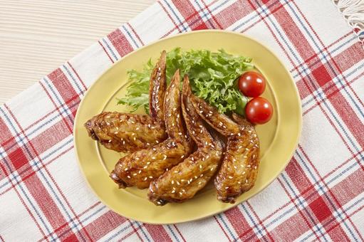 鶏の手羽先 鶏の手羽先,から揚げ,手羽先の写真素材
