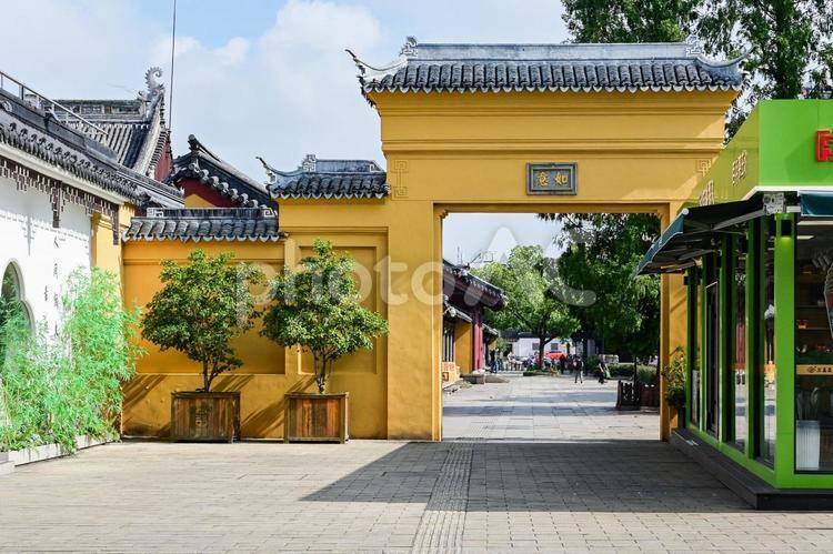 蘇州・玄妙観（観前街） 蘇州,玄妙観,道教の写真素材