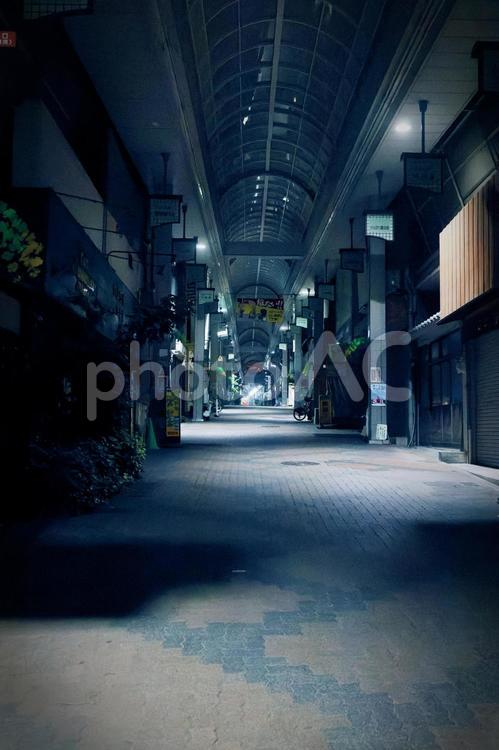 夜の空堀商店街イメージ素材 商店街,空堀商店街,夜の写真素材