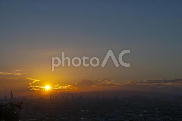 信貴山/生駒山からの夕焼け-1 夕日,夕暮れ,大阪市内の写真素材