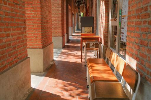 Light-filled corridor, JPG