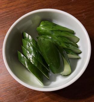 Photo, own cultivation, cucumber pickled in rice bran, pickled vegetables, 
