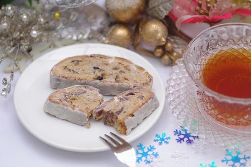 シュトーレン　クリスマス シュトーレン,シュトレン,クリスマスの写真素材