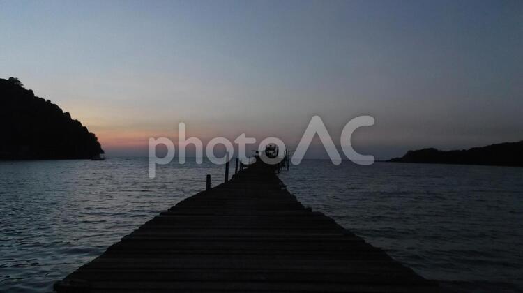 クッド島（タイの秘境）の美しい夕暮れ(1) クッド島,外国,海外の写真素材