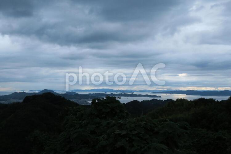 瀬戸の夕暮れ 何人もありません,自然,風景の写真素材