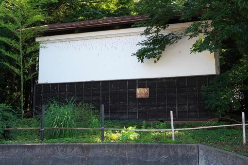ひっそり建つ蔵 ひっそり建つ蔵 蔵,小屋,倉庫の写真素材