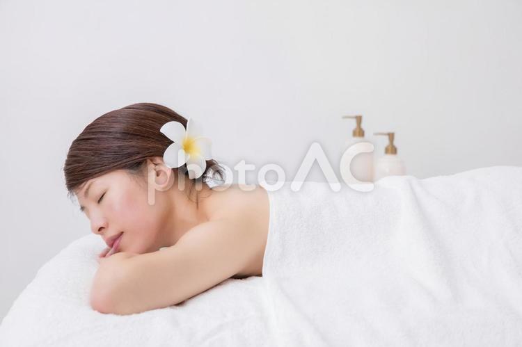 エステを受ける女性 エステ,美容,マッサージの写真素材