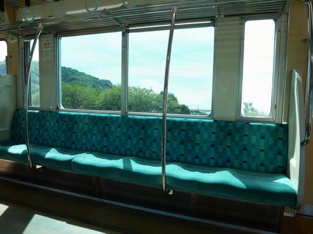 平日の昼間 平日の昼間 電車,平日,お昼の写真素材
