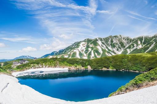 立山連峰の眺望　みくりが池 立山連峰,室堂平,真砂岳の写真素材