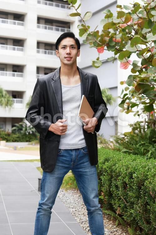 笑顔の男性 男,男性,笑顔の写真素材