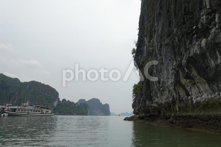遊覧船から見る海の風景 海,風景,海岸の写真素材