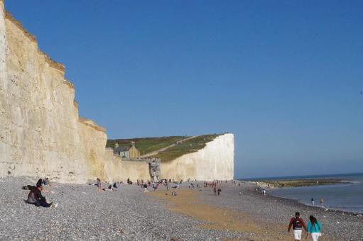 セブンシスターズ、ビーチの白い崖 セブンシスターズ,白い壁,イギリスの写真素材