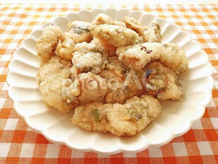 鶏むね肉と大葉の塩からあげ 鶏むね,肉,チキンの写真素材