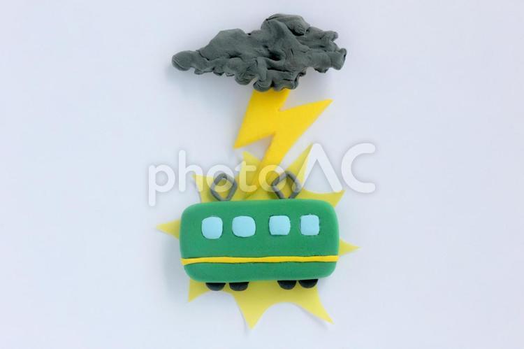 落雷　電車 電車,鉄道,雷の写真素材