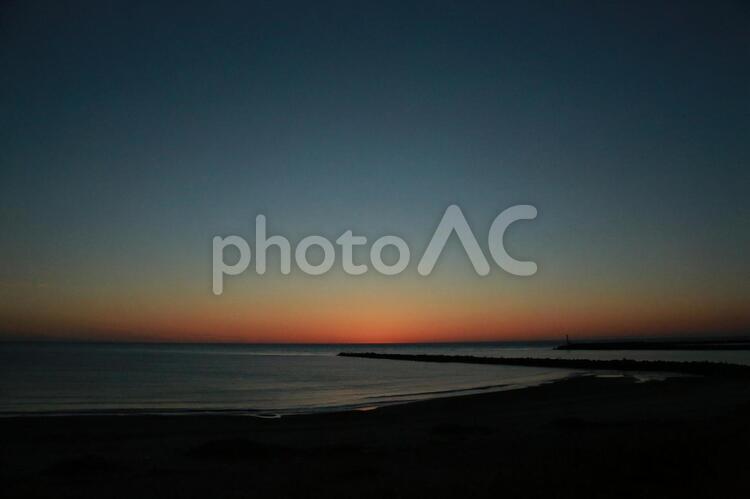 夕暮れの海 海,浜辺,夕陽の写真素材