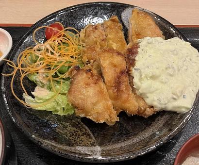 タルタルソースたっぷりのチキン南蛮 タルタルソースたっぷりのチキン南蛮 チキン南蛮,定食,タルタルソースの写真素材